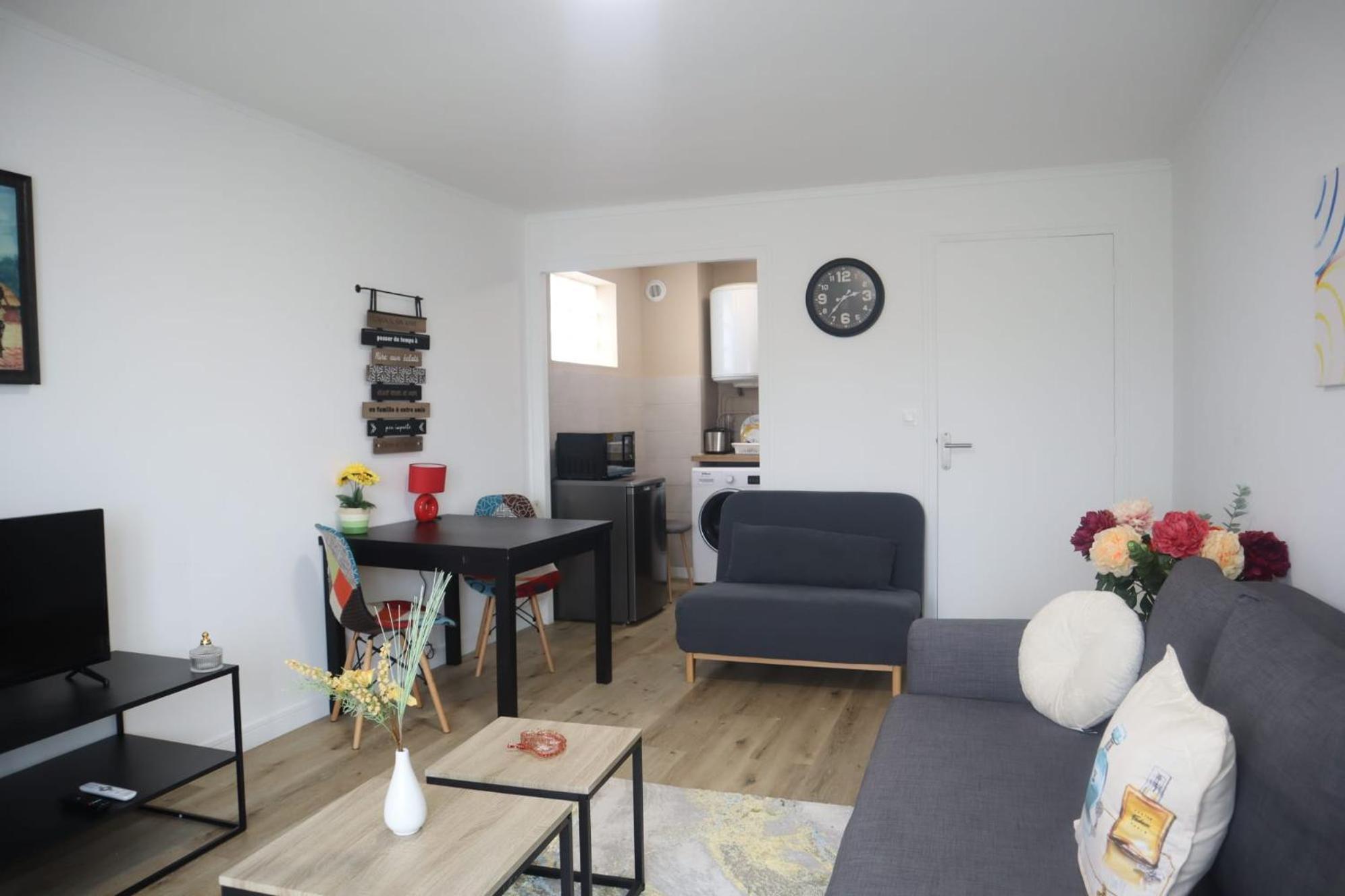 Cosy Sun-Mantes-La-Jolie Lejlighed Eksteriør billede